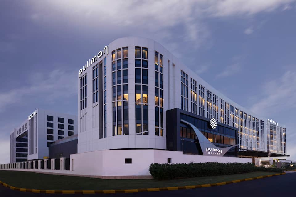 pullman_exterior_low_res